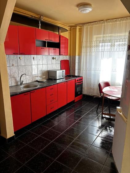 Apartament cu 2 camere decomandat în Deve