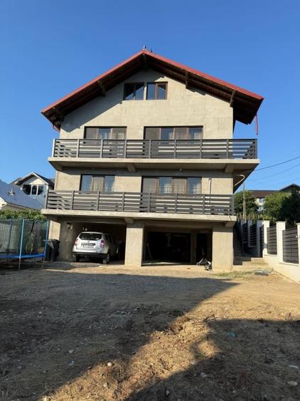 Casă individuală cu 5 camere cu Canalizare în Ultracentral