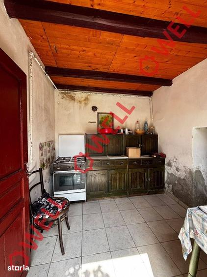 Casă cu 2 camere cu Teren 493 Mp în Bunești