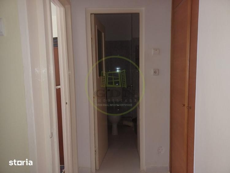 Apartament cu 2 camere în Florilor