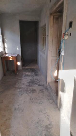 Casă cu 3 camere cu Teren 150 Mp în Central
