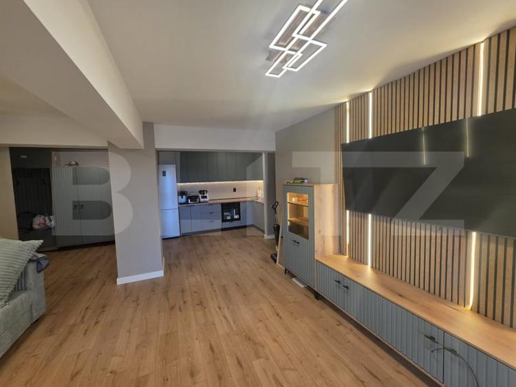 Apartament cu 2 camere semidecomandat, mobilat în Micro 17