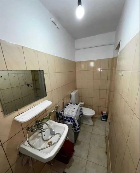 Garsonieră decomandată în Central