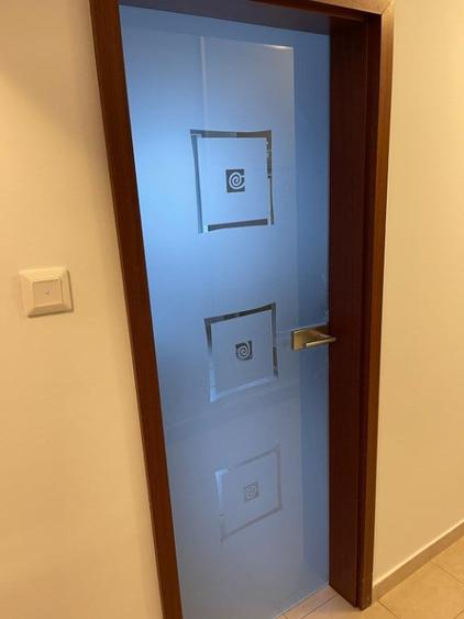 Apartament cu 3 camere decomandat în Apărătorii Patriei
