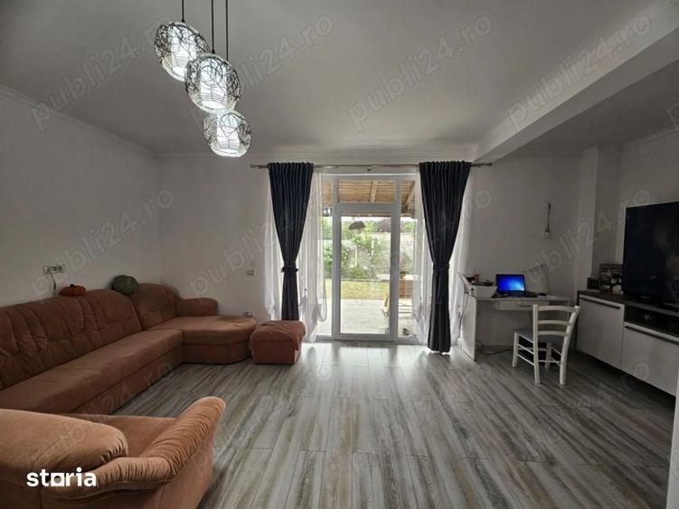 Casă cu 3 camere cu Teren 345 Mp în Dumbrăvița