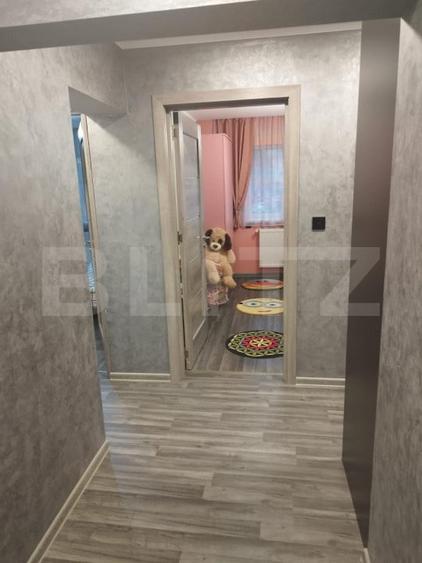 Apartament cu 4 camere decomandat, mobilat în Mărăști