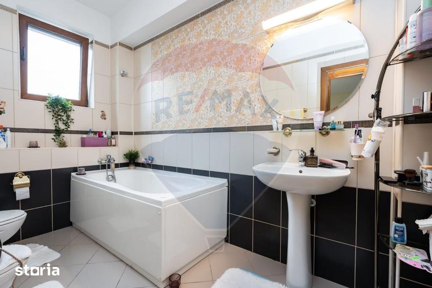 Casă cu Teren 1000 Mp în Dămăroaia