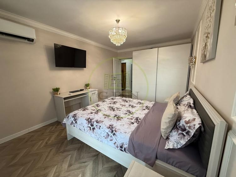 Apartament cu 3 camere decomandat, mobilat în Central