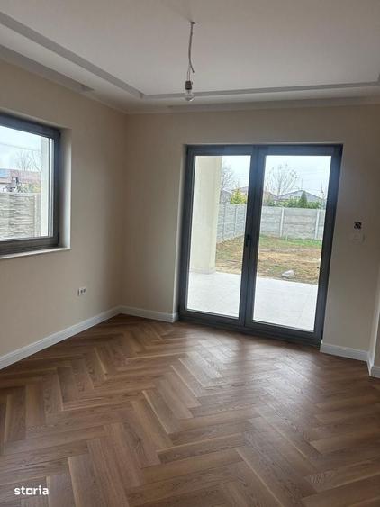 Apartament cu 4 camere în Chișoda