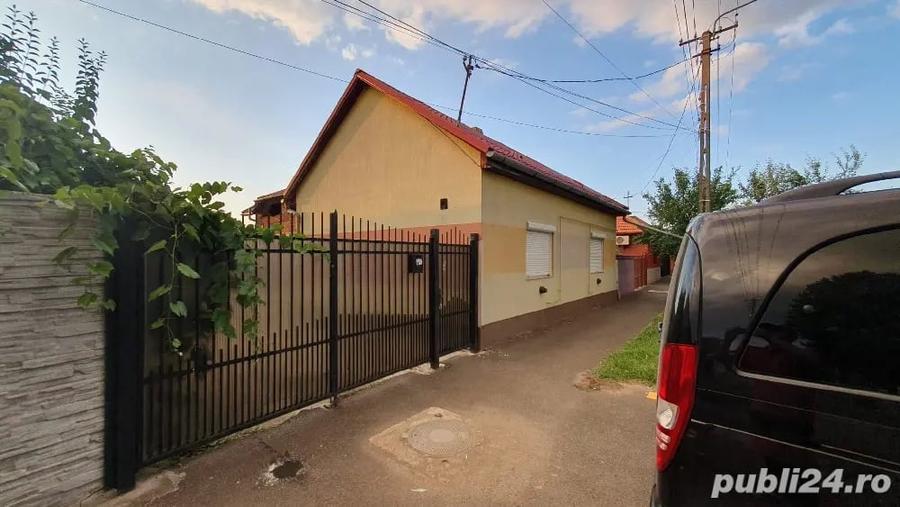 Casă cu 5 camere cu Teren 2023 Mp în Aradul Nou