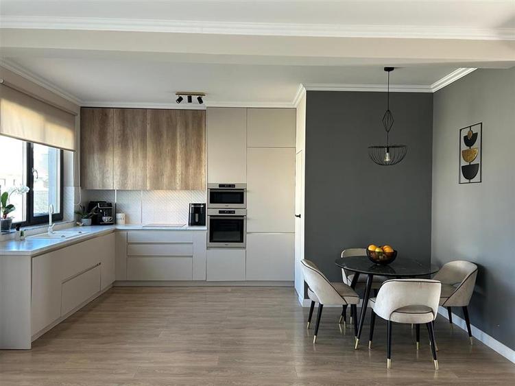 Casă cu 4 camere cu Teren 373 Mp în Nufărul