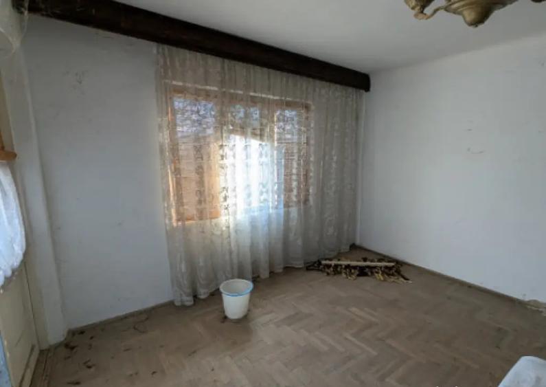 Casa la strada principala Hemeius, 615m teren - 5