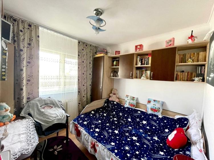 Apartament cu 4 camere, etaj 3, zona Dancu - 5