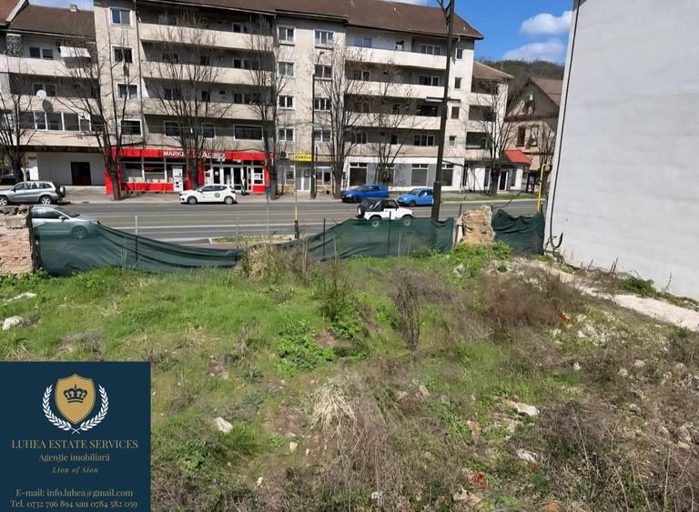 Teren în centrul orașului - 2