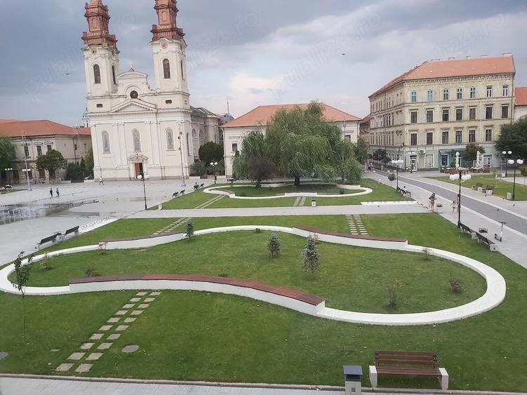 apart vz proprietar Piata Catedralei Arad - 1