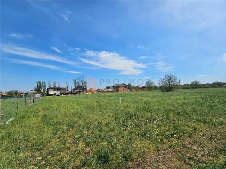 Teren intravilan zona Zoresti comuna Vernesti - 2