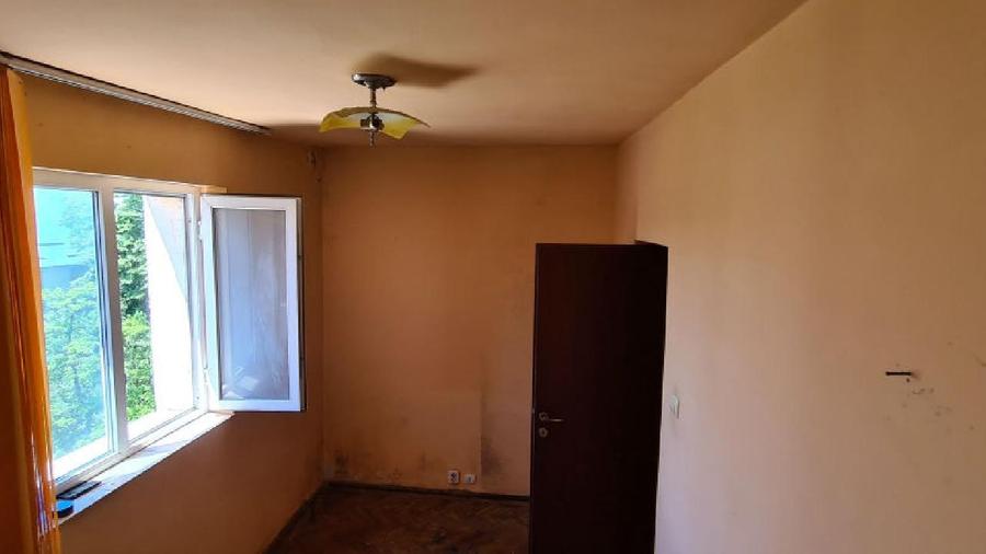 CARTIER PROGRESUL - SLATINA, Apartament cu 3 camere - 40 mp - etaj 4/4, Str - 7