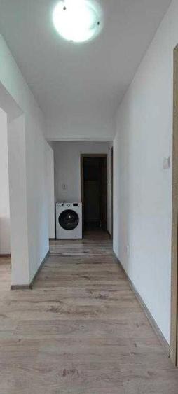 Apartament 3 camere, zona centrala, langa Vama. - 6