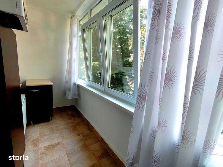Apartament ultracentral ,2 camere,etaj:3/4, zona Spicul - 1