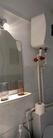 Garsoniera, zona Bariera, Etaj 1, - 2