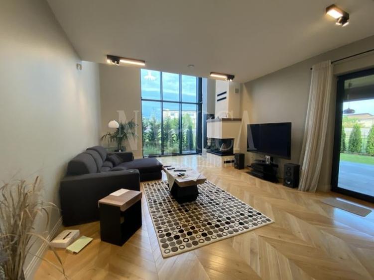 Casa 6 camere de inchiriat in Floresti - 1