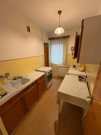 Garsoniera Mare 40 mp De Vanzare Lacul Tei Strada Gheorghe Titeica - 2