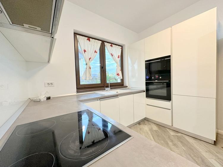 Duplex cu 4 camere cu Canalizare în Dumbrăvița