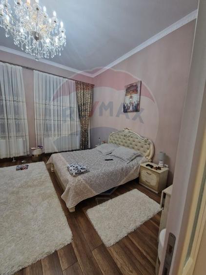 Apartament spatios la curte 2 dormitoare Salonta str. Republicii - 1