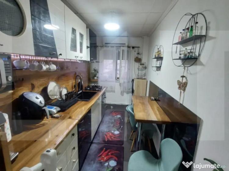 Apartament 3 camere, 78 mp, zona Vlaicu - 1