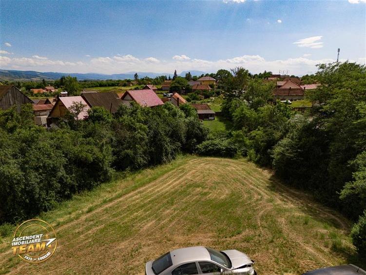 FILM! Teren intravilan 3.380 mp, in vecinatatea DN11,Santionlunca,Covasna - 2