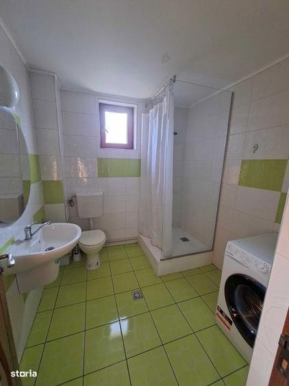 Apartament cu 3 camere, et: 2/3 la vila in Piata Cluj - 2