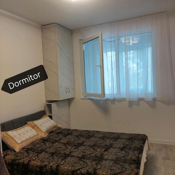 Apartament de vanzare 3 dormitoare decomandate etaj 1 /4 zona Inisor - 2