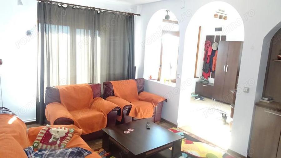 Vand casa in sistem P+M, are suprafa?a utila 160 mp,finisata integral ?i echipata complet. - 9