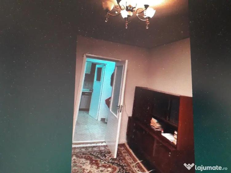 Apartament cu 3 Camere Decomandate Zona George Enescu - 6