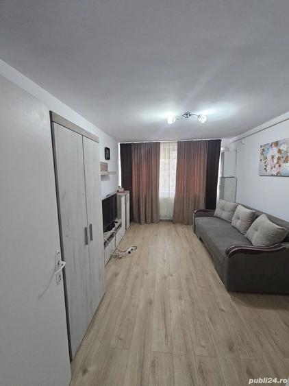 Inchiriez garsoniera - 2