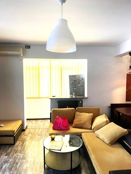 De vanzare - Apartament 3 camere Metrou Gara de Nord - 2