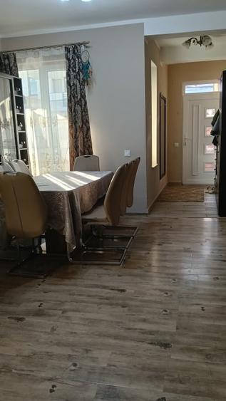 Duplex de vanzare zona Terra - 1