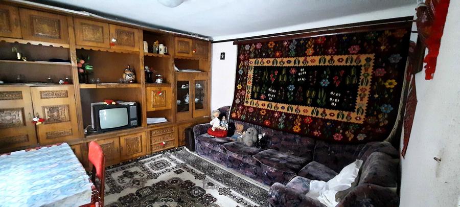 Vand casa in satul Vaideeni, jud Valcea - 6