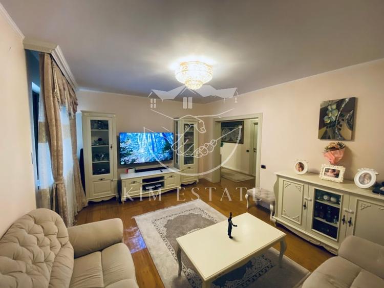 De vanzare apartament 3 camere Faleza Nord - 10