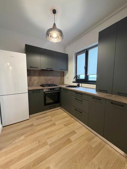 Inchiriez Apartament 3 Camere zona SOUTH SIDE ,termen lung - 2