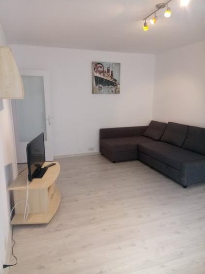 Pipera, OMV, Porche, Renault - 2