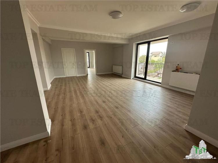 Apartament 2 camere de vanzare Damaroaia - 1