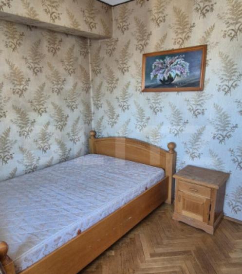 Apartament de inchiriat, cu 3 camere, zona Bd.Independentei - 11