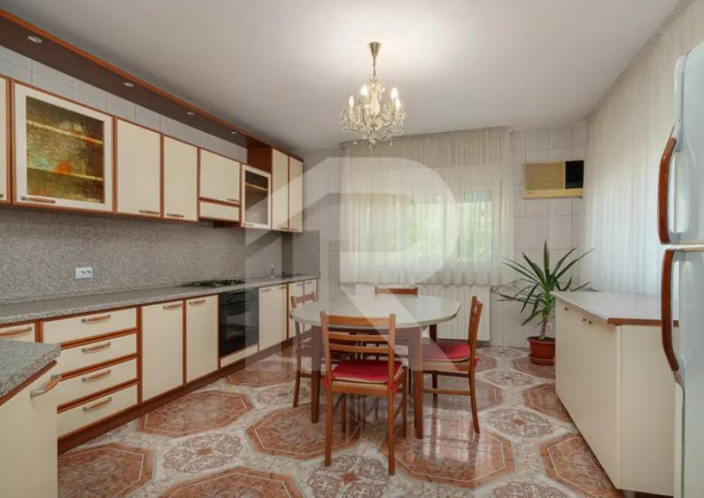 Drumul Taberei - Valea Oltului, casa 9 camere, lot 1158 mp - 8
