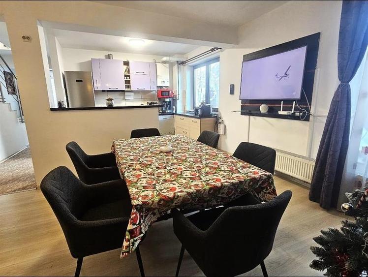 Casa 5 camere de inchiriat in Florilor - 10