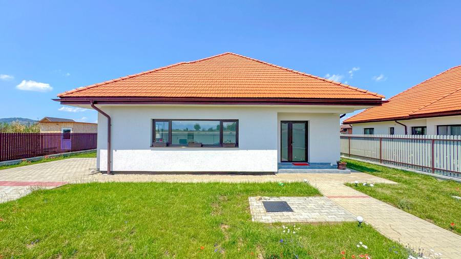 Casa eficienta energetic cu teren 500 mp in Harman - 2