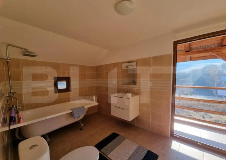 Casa individuala, 195 mp, 6300 mp teren, zona Jucu - 7