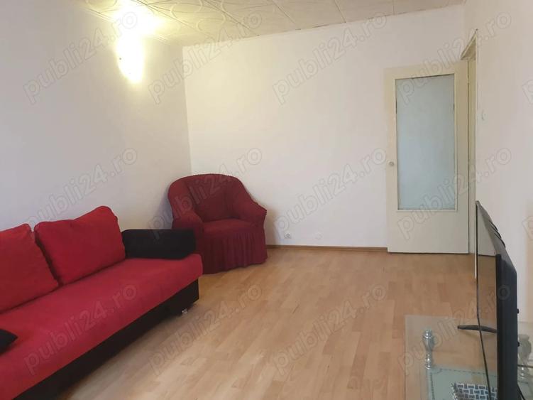 Vand apartament 2 camere, zona 9 mai - 4