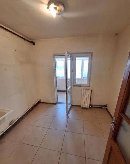 VAND SAU SCHIMB * APARTAMENT 3 CAMERE * INEL 2 * ETAJ 2 * - 2