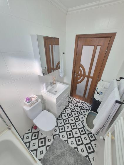 2 Cam-Lux-1 Min Spitalul Judetean-54 MP--Balcon-Mobilat-Centrala--85.000 Euro ! - 16